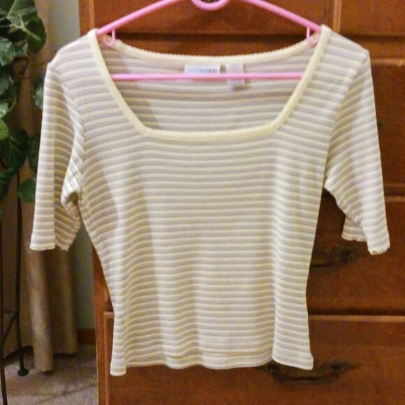 Woman's YellowโStripped Top by Canyon River Blues - Medium - Picture 4 of 8